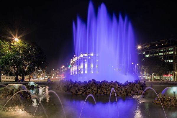 Austria-Vienna-Hochstrahlbrunnen-Fountain commemorating the Water Supply of Vienna
